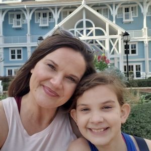 Meet your Posher, Brittni